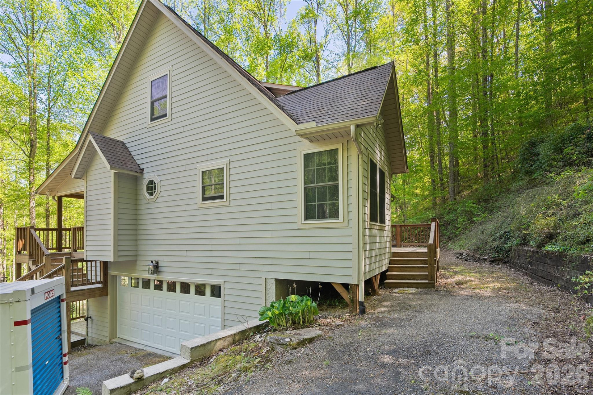 93 Streamside Drive - Photo 3