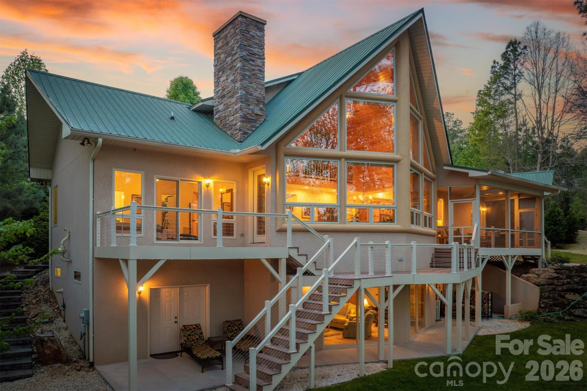 2224 Paradise Harbor Drive - Photo 2