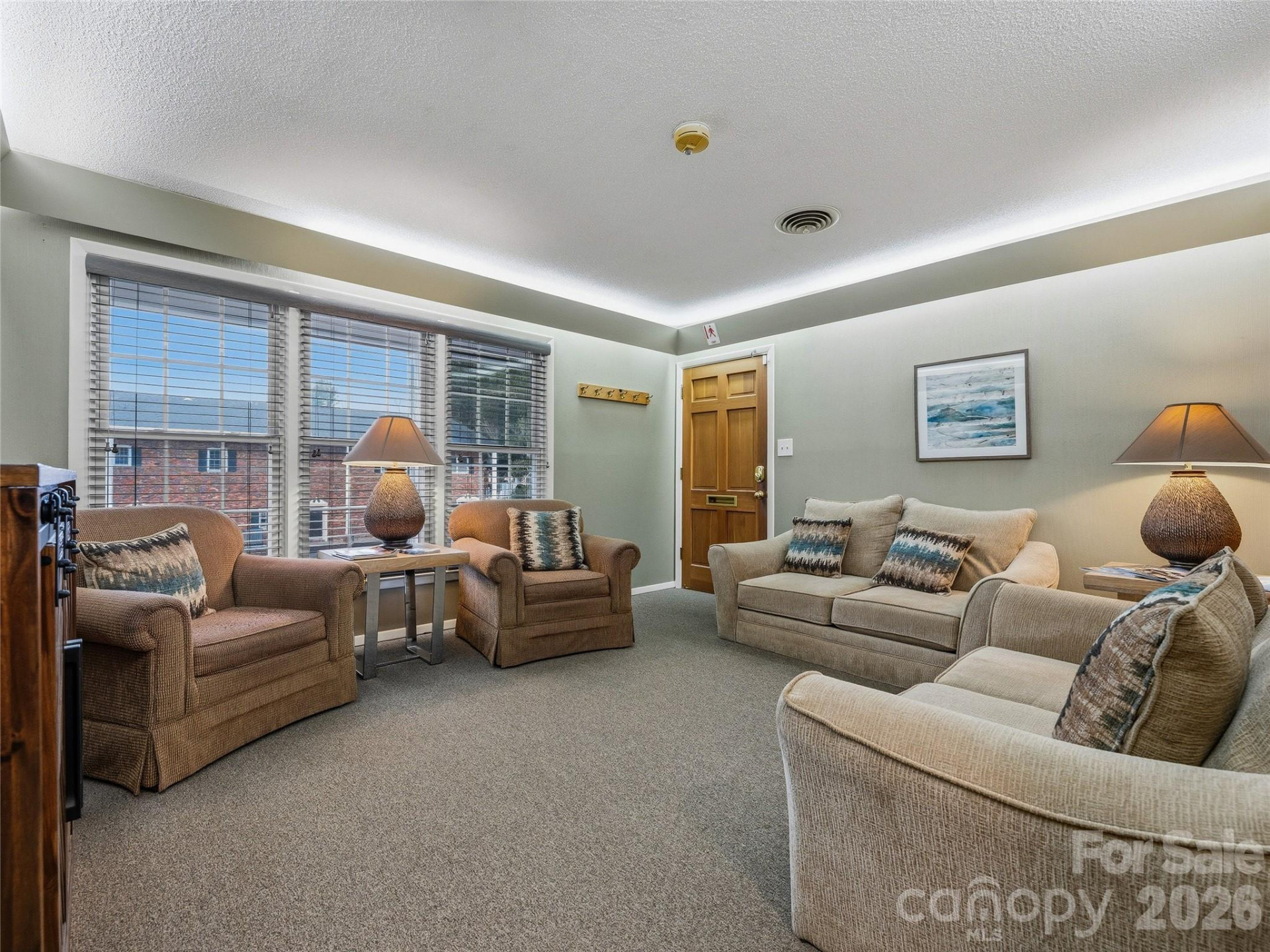 5 Doctors Park #H2 - Photo 6