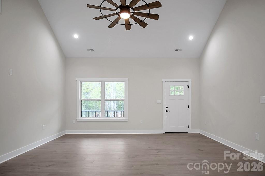 129 Rosecommon Lane - Photo 4