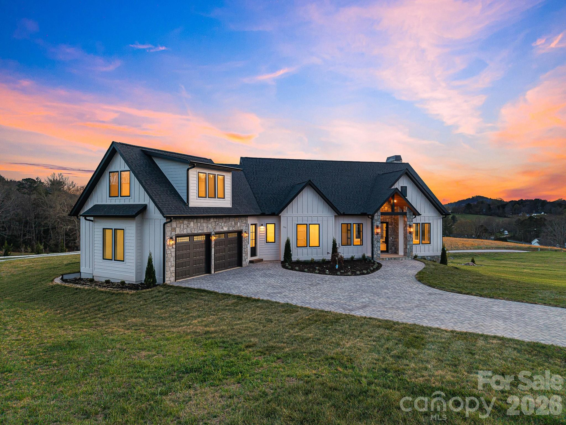 133 Golden Pasture Drive - Photo 2