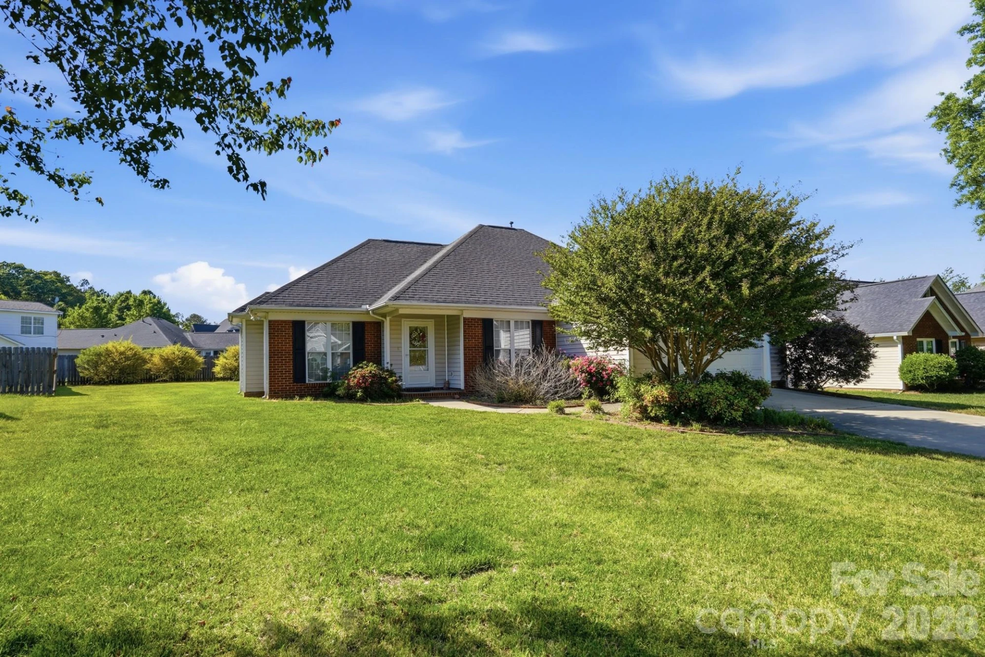 1513 Standish Drive - Photo 2