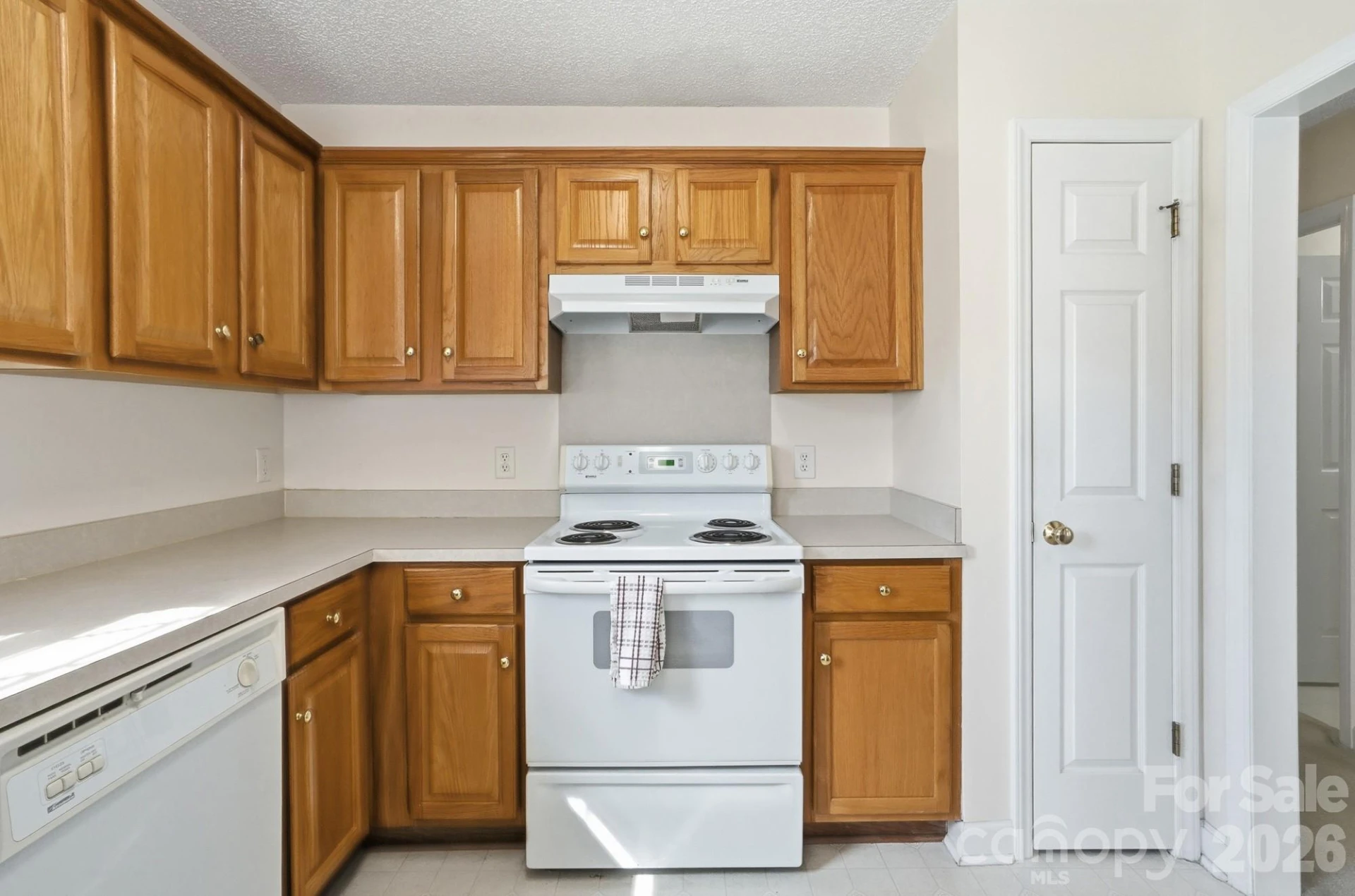 1513 Standish Drive - Photo 15