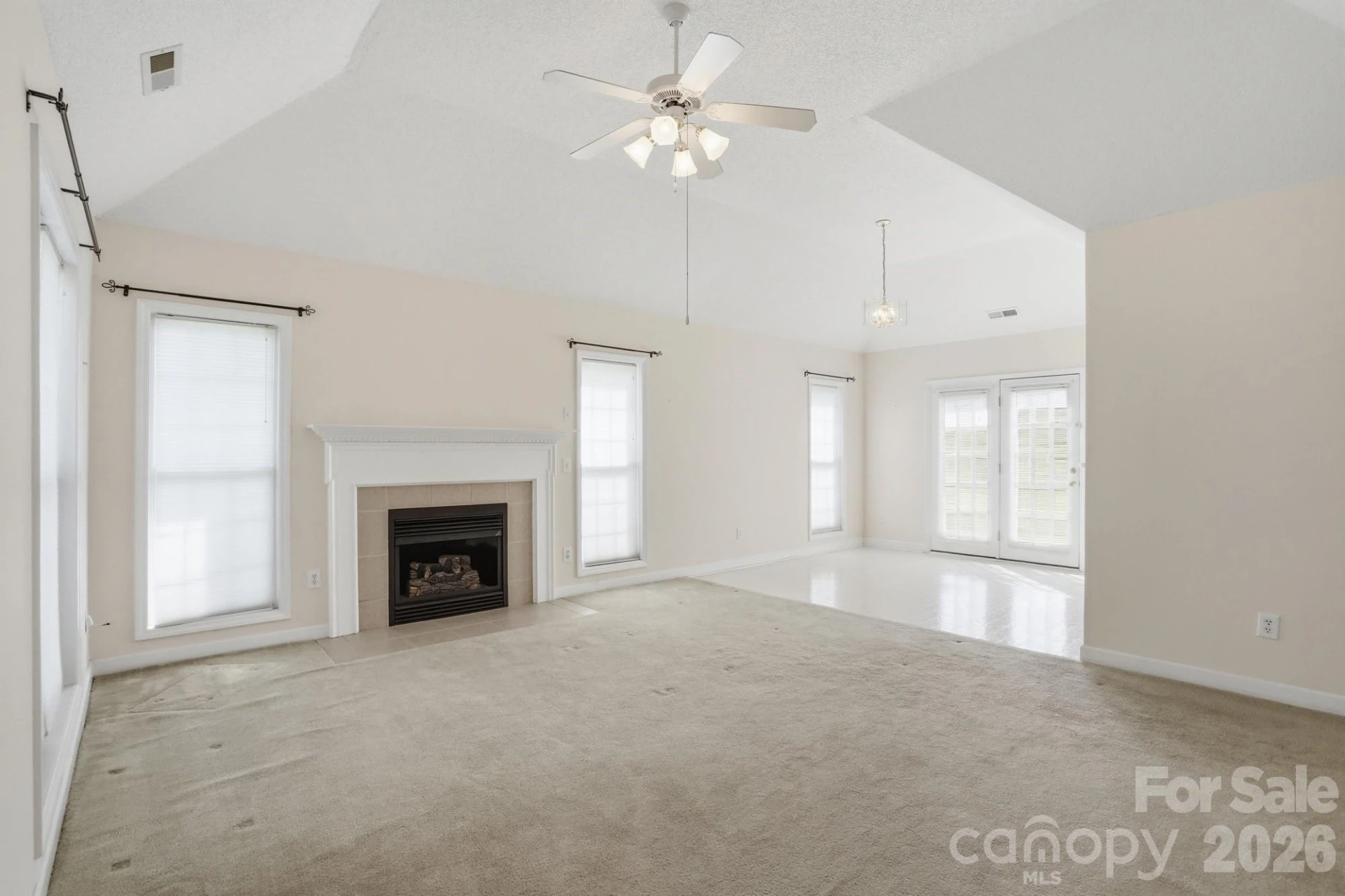 1513 Standish Drive - Photo 4