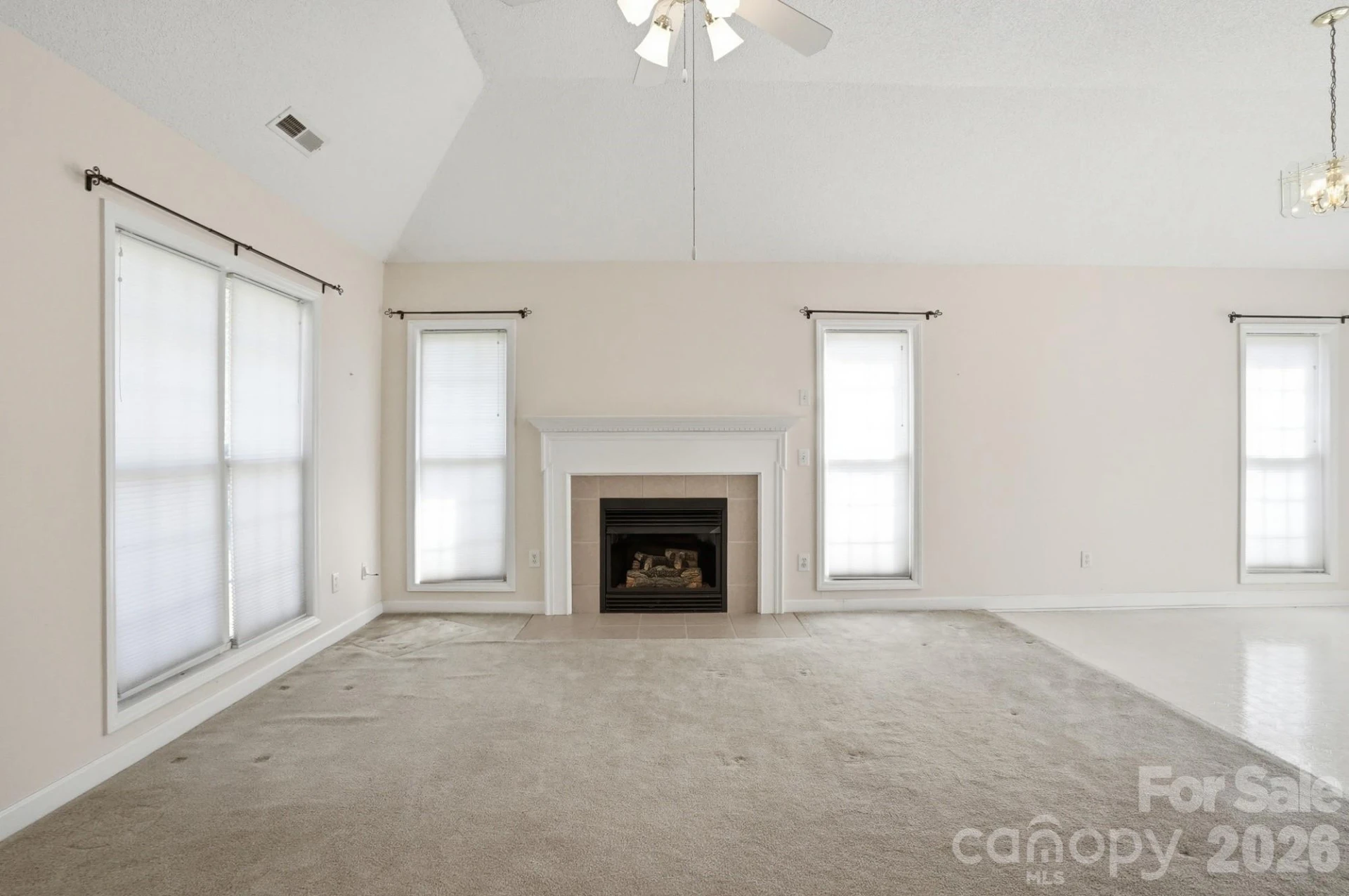 1513 Standish Drive - Photo 5