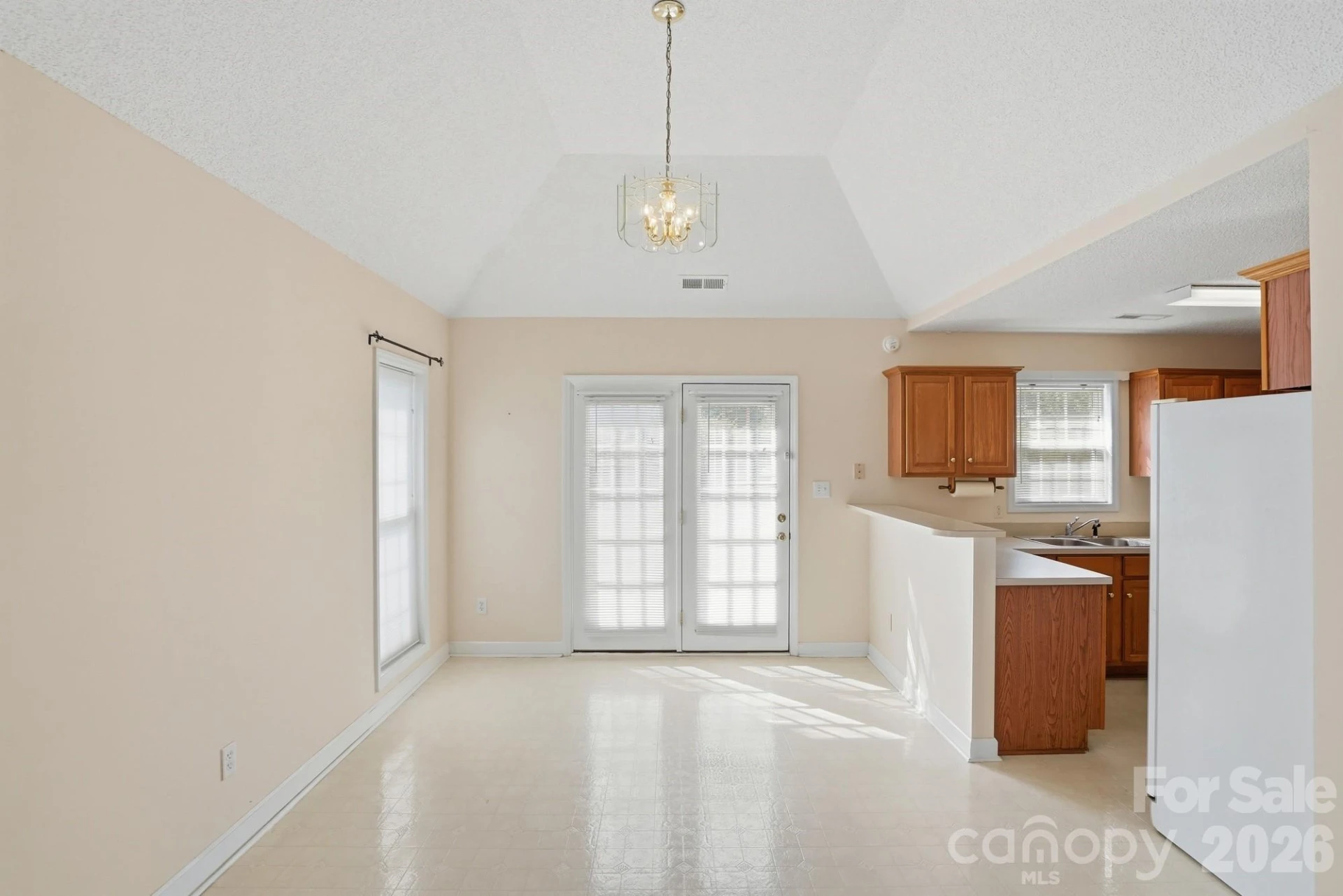1513 Standish Drive - Photo 9
