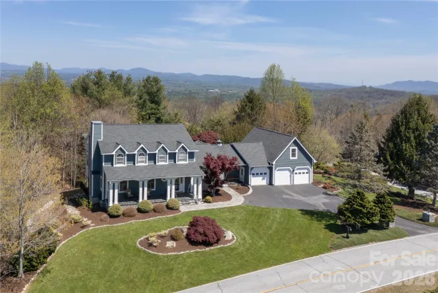 102 Brookhollow Drive, Flat Rock, NC, 28731