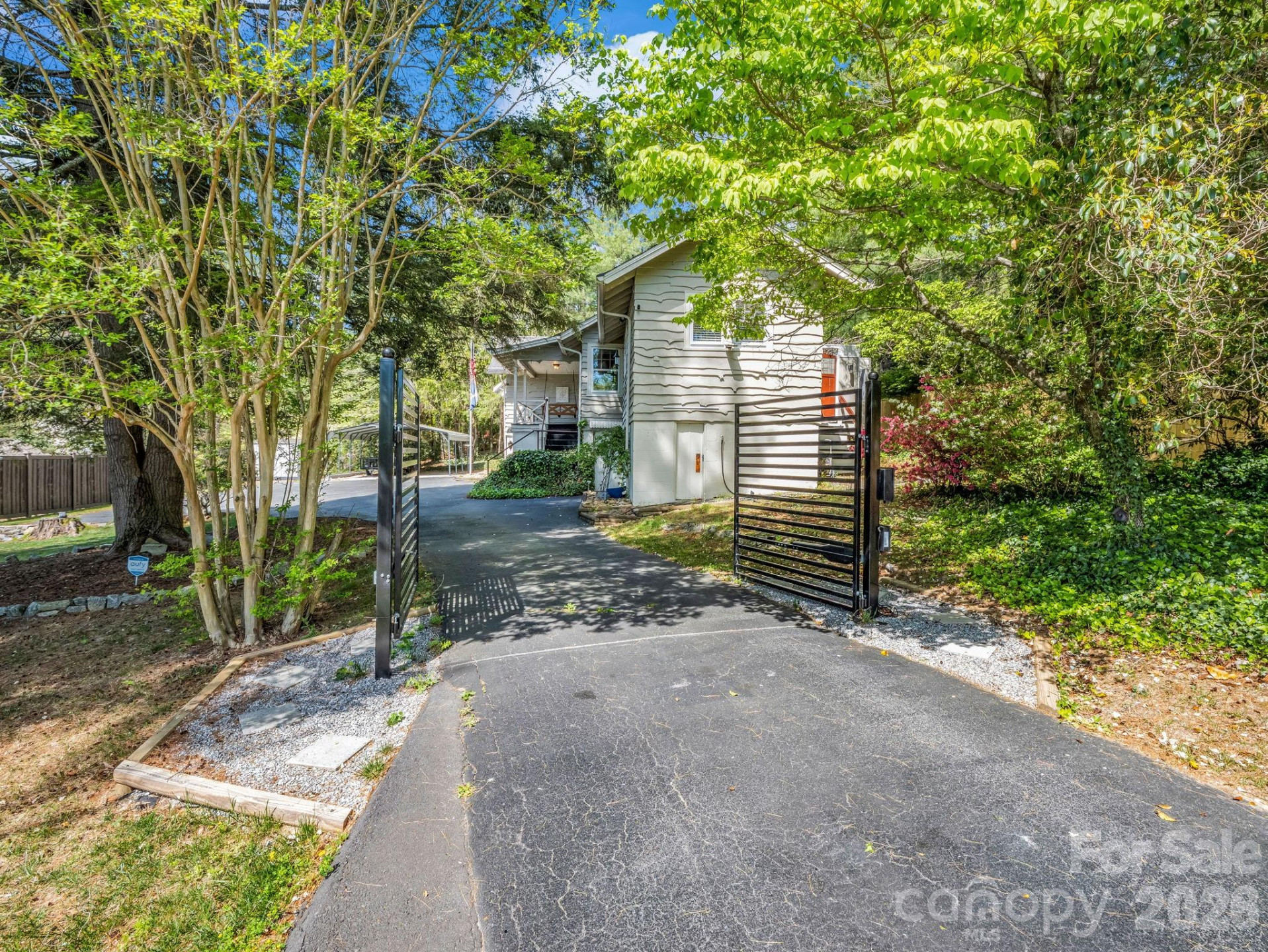 110 Chariton Avenue - Photo 5