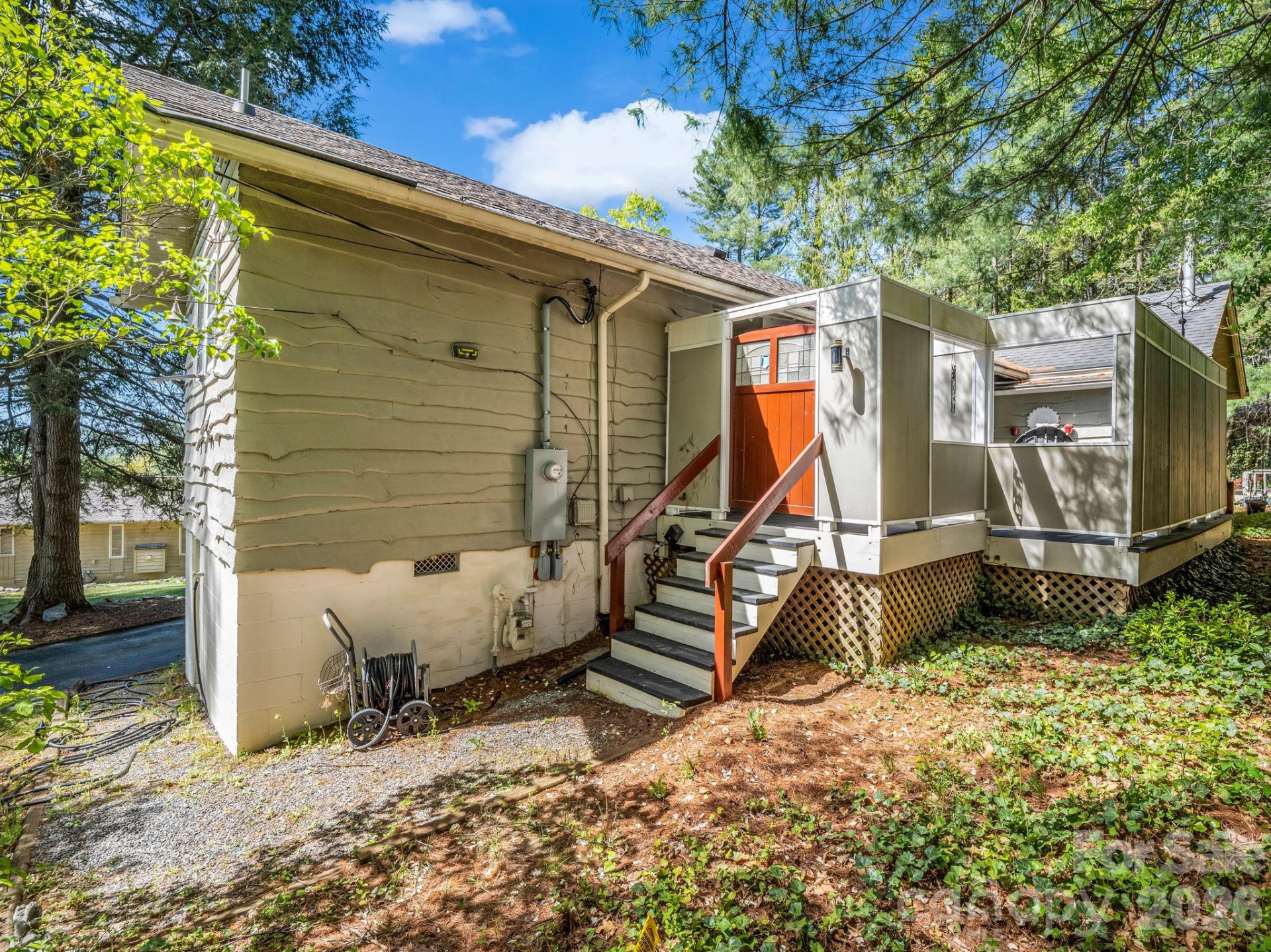 110 Chariton Avenue - Photo 6