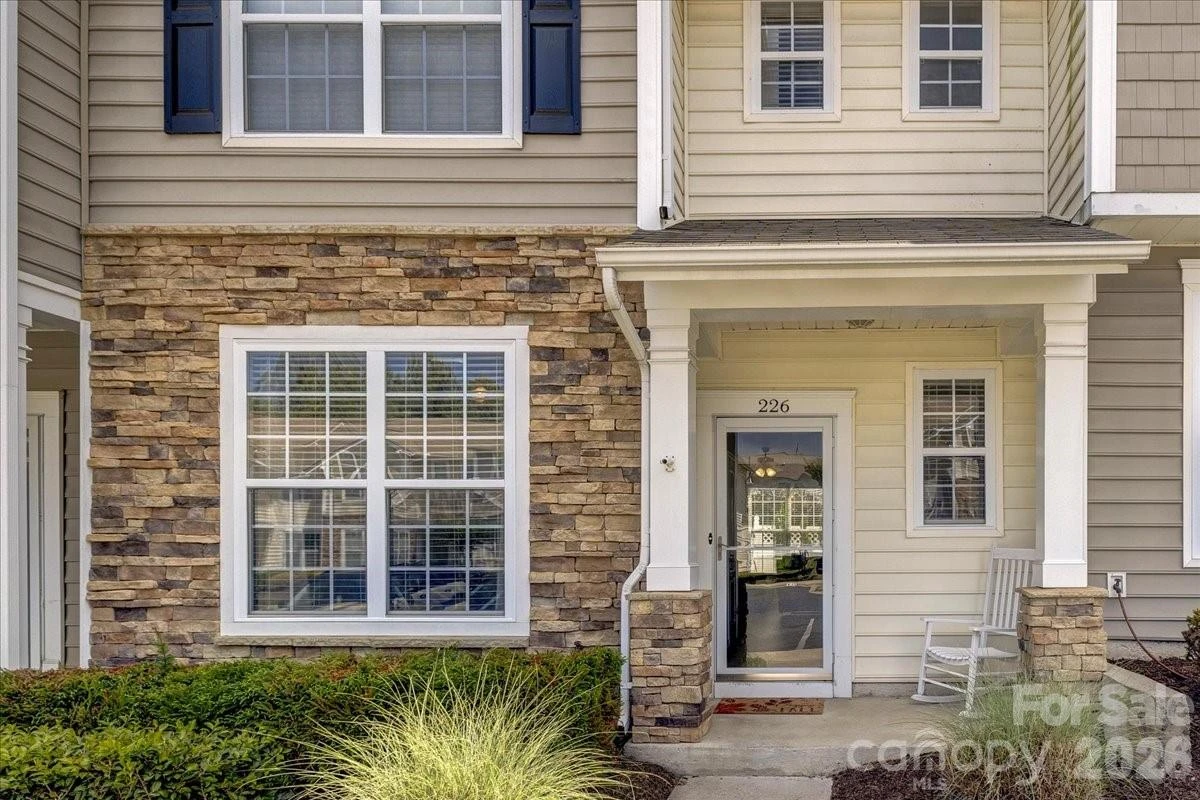 226 Dawn Mist Lane - Photo 2