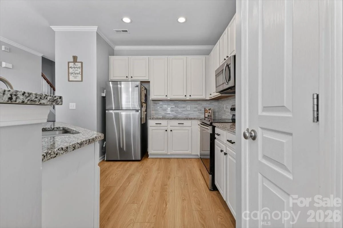 226 Dawn Mist Lane - Photo 9