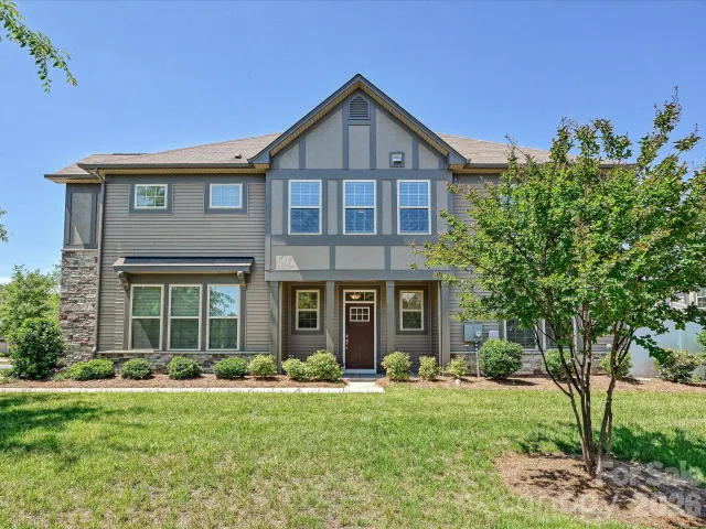 9238 Glenburn Lane
