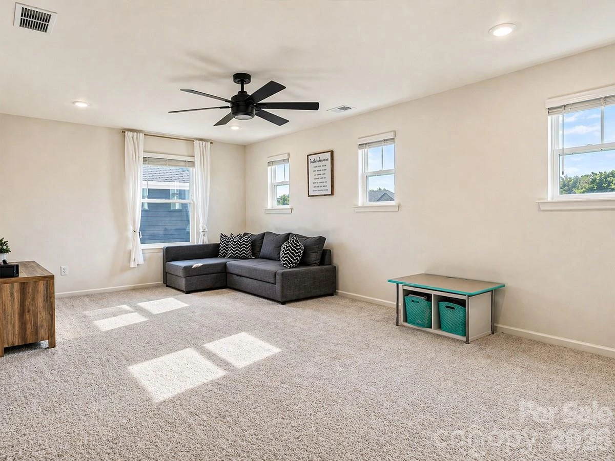 8241 Cousins Court - Photo 24