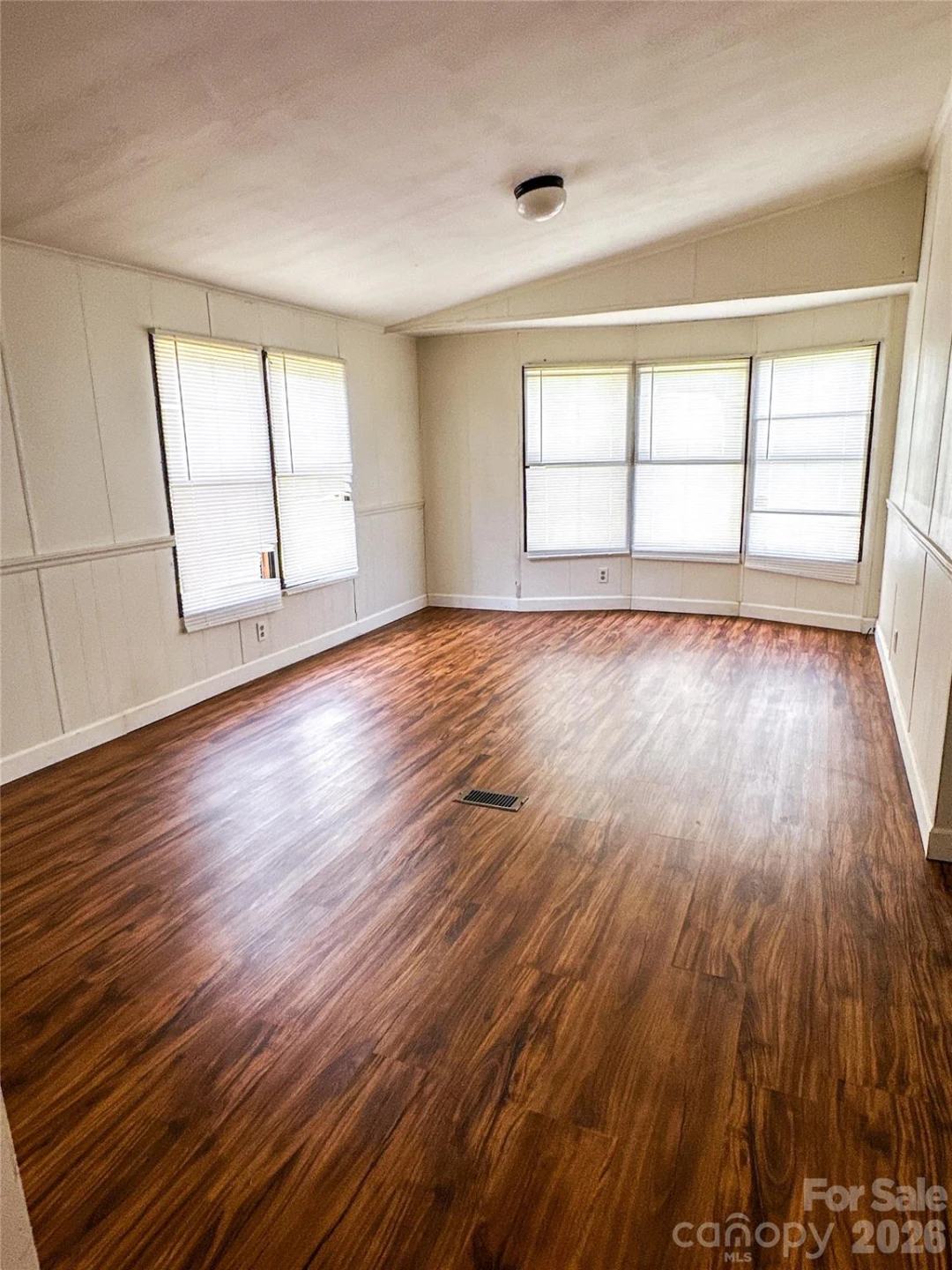 6 Lake Eden Circle - Photo 14