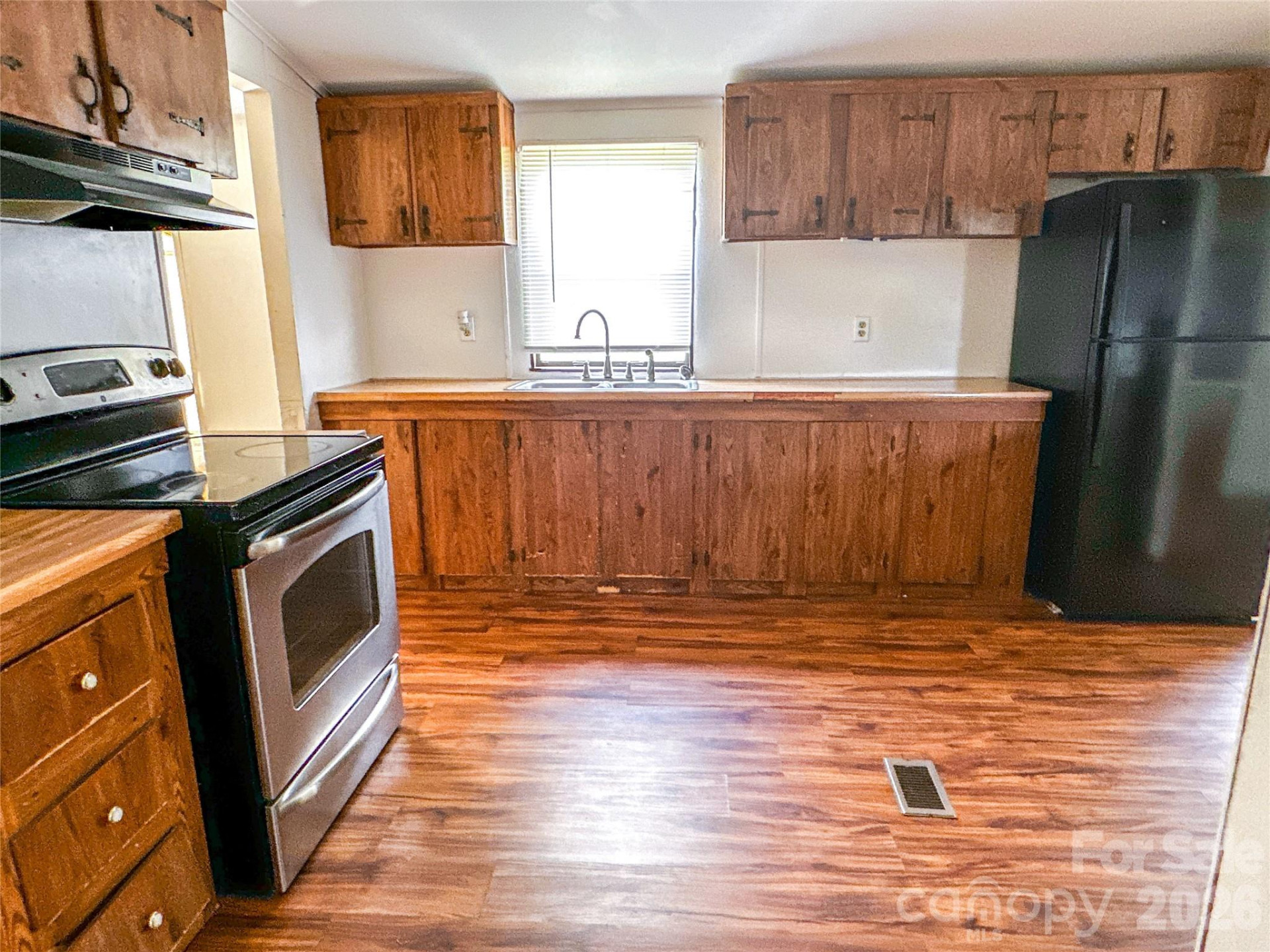 6 Lake Eden Circle - Photo 10