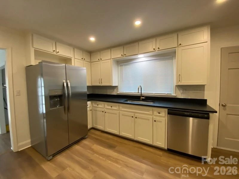 640 Edgewood Drive - Photo 39