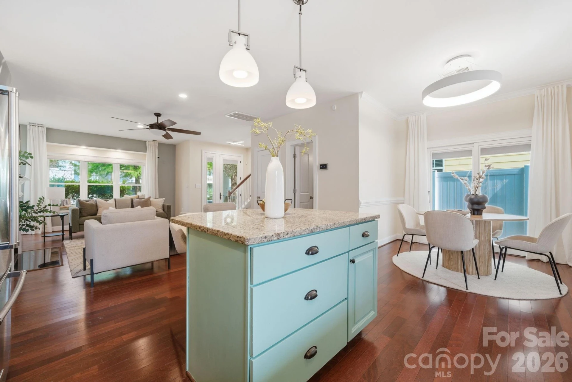 1919 Lela Avenue - Photo 9