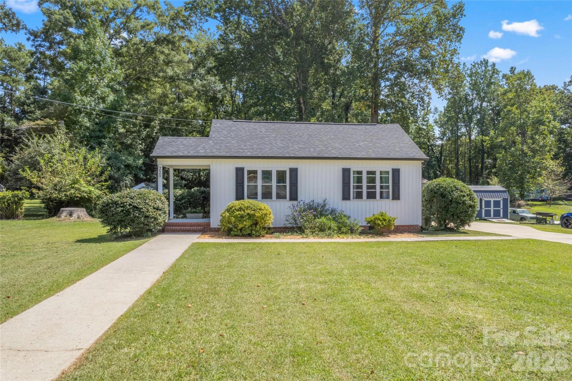223 Wiley Avenue - Photo 2