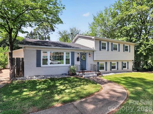 3025 Dunaire Drive - Photo 4