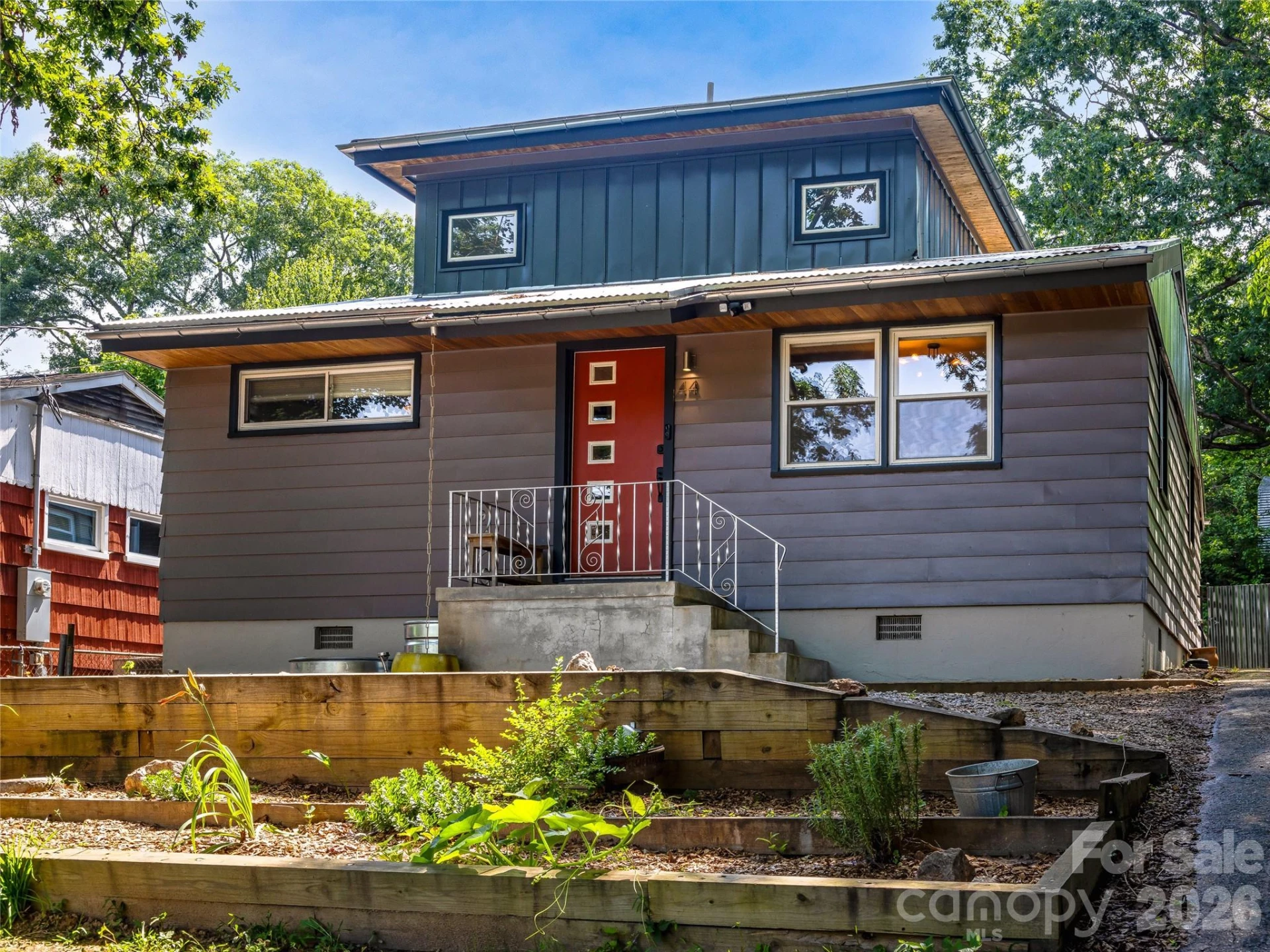 44 Broadview Avenue