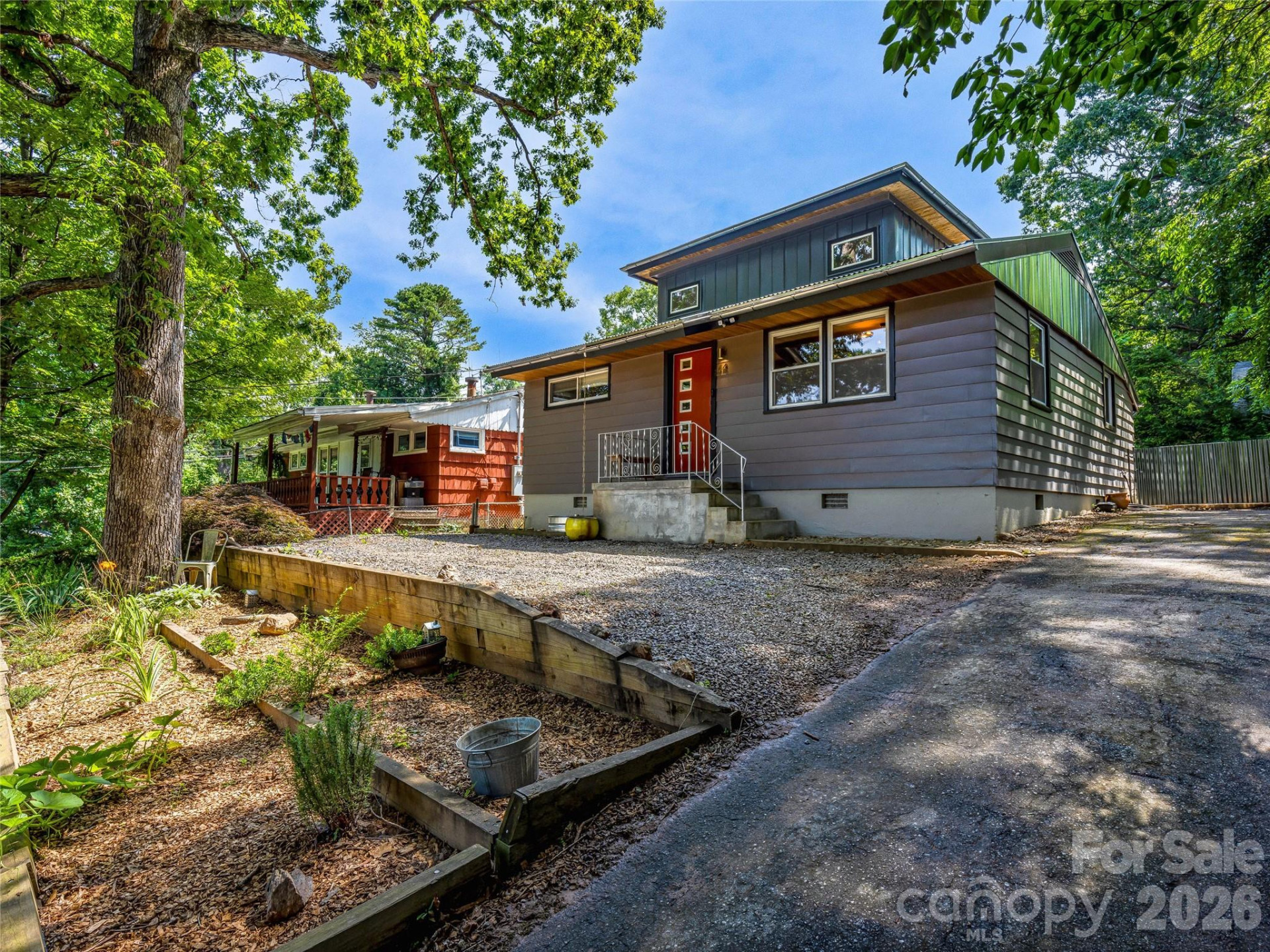 44 Broadview Avenue - Photo 40