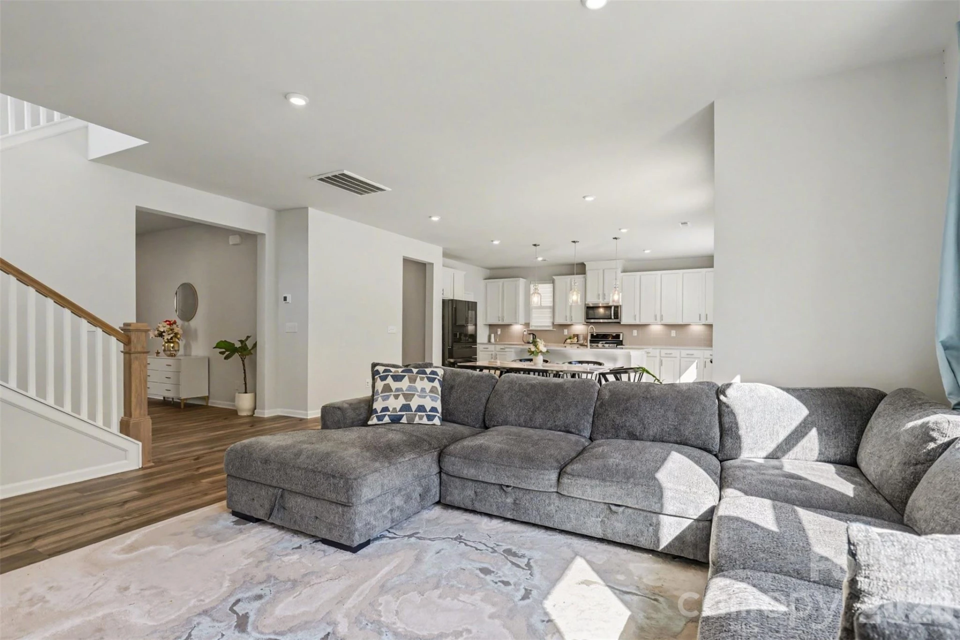 5109 Kinsbridge Drive - Photo 9