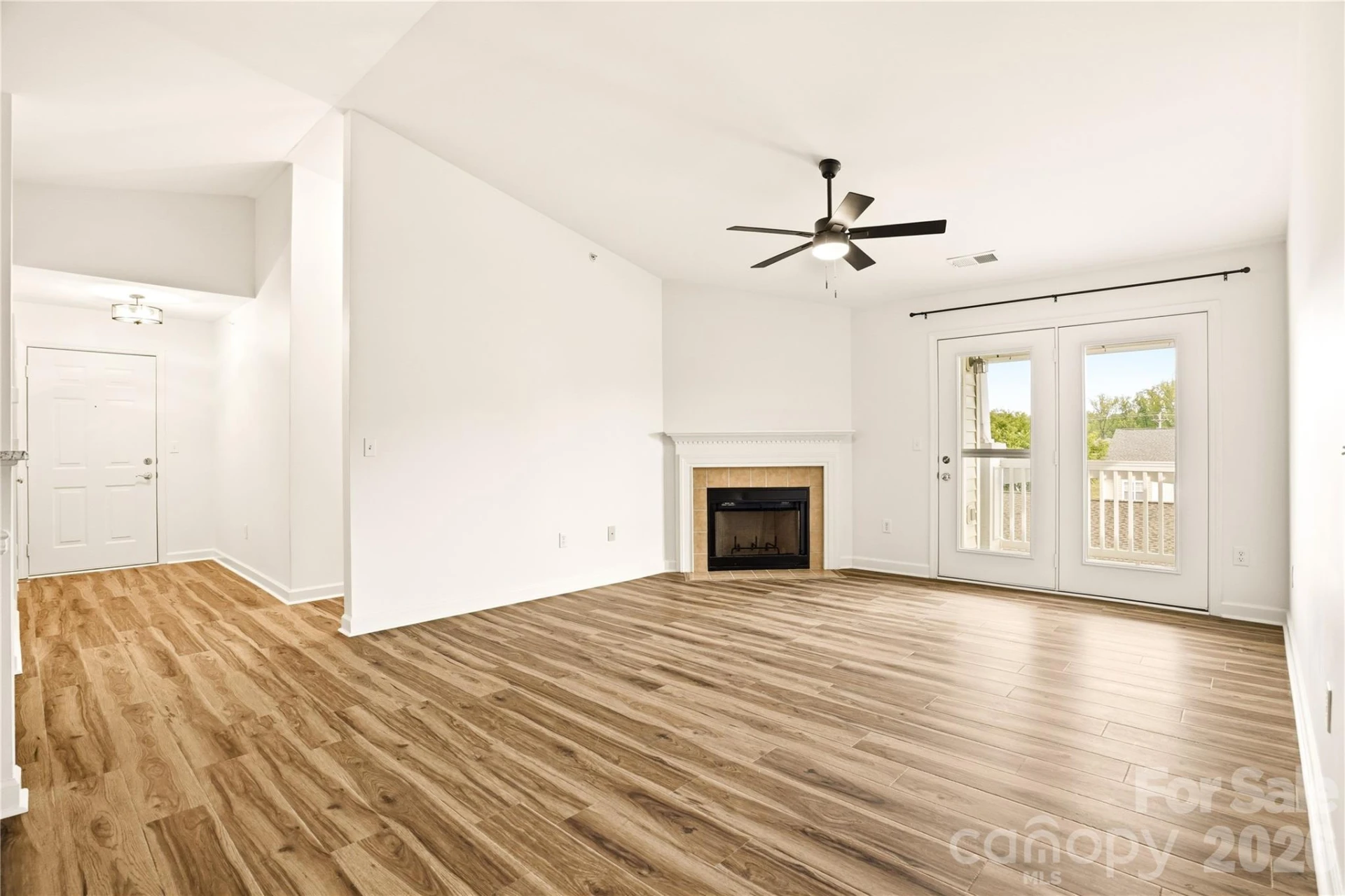 19777 Deer Valley Drive - Photo 2