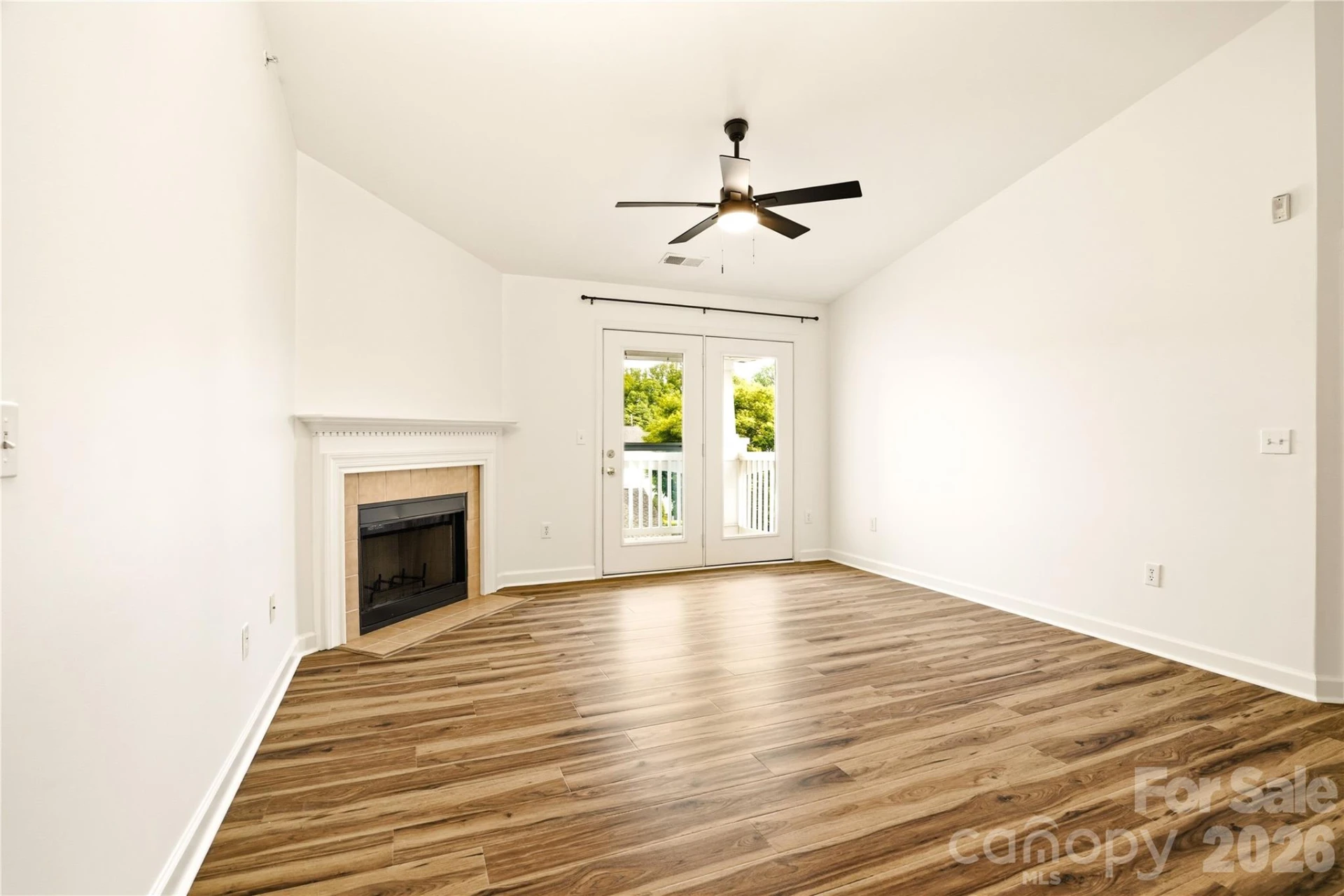 19777 Deer Valley Drive - Photo 3