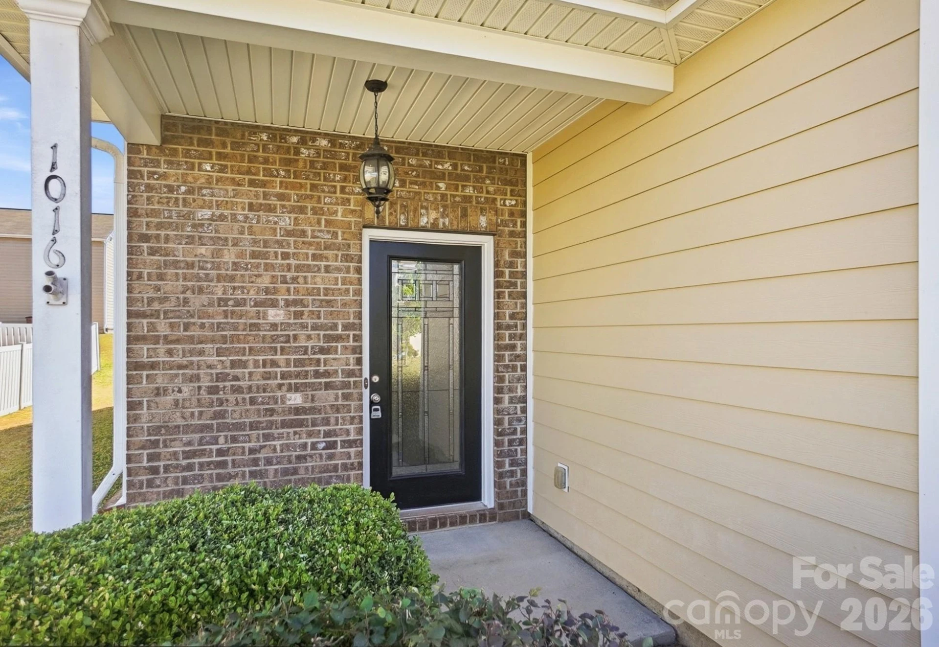 1016 Garden Web Road - Photo 3
