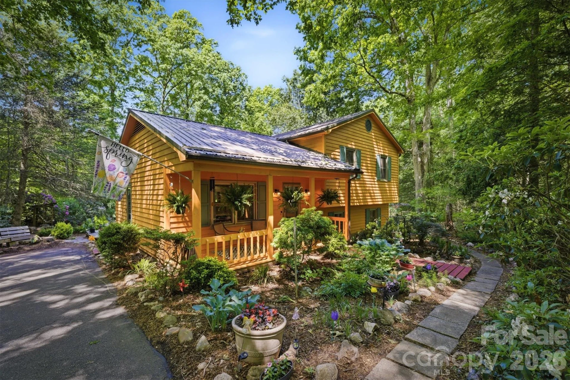 3432 Ridgewood Drive - Photo 2