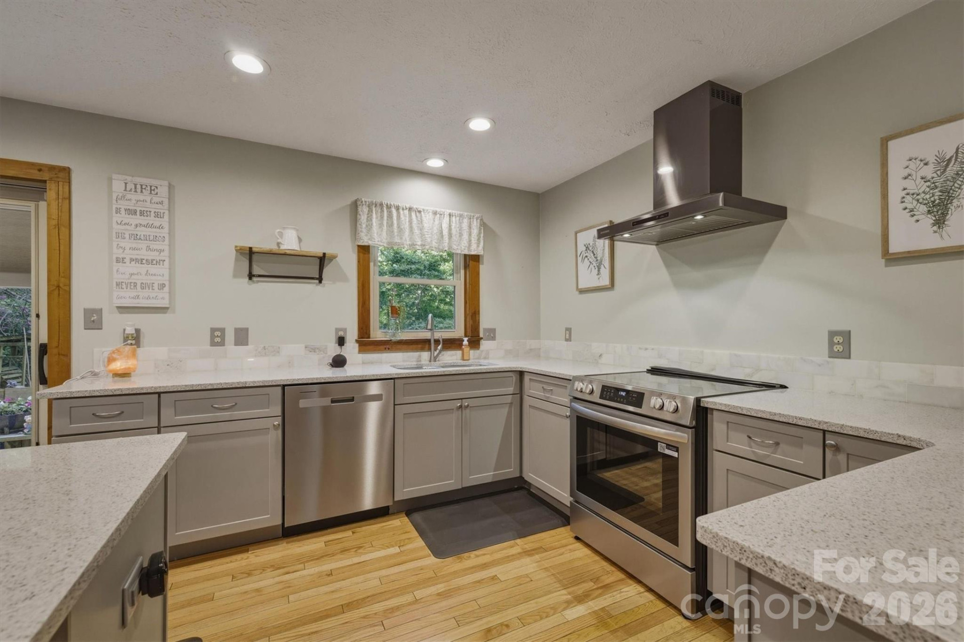 3432 Ridgewood Drive - Photo 7