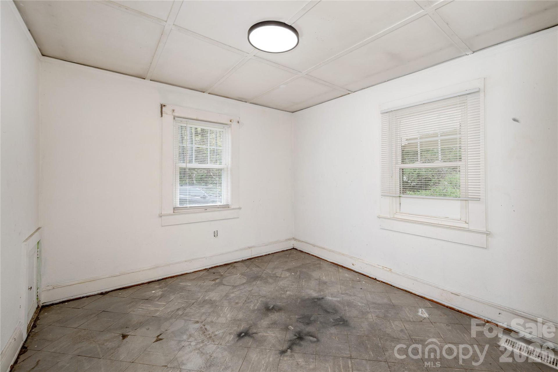603 Halsbury Avenue - Photo 12