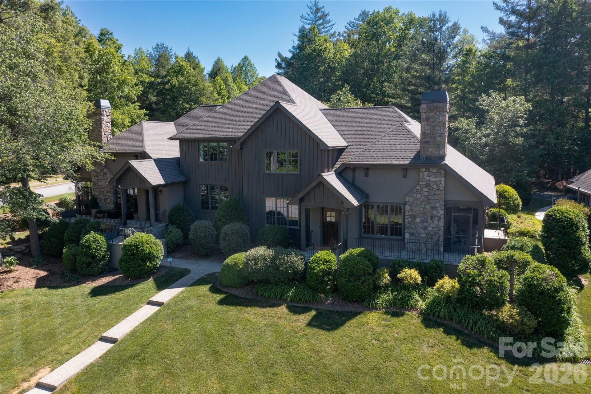 16 Hollyberry Lane