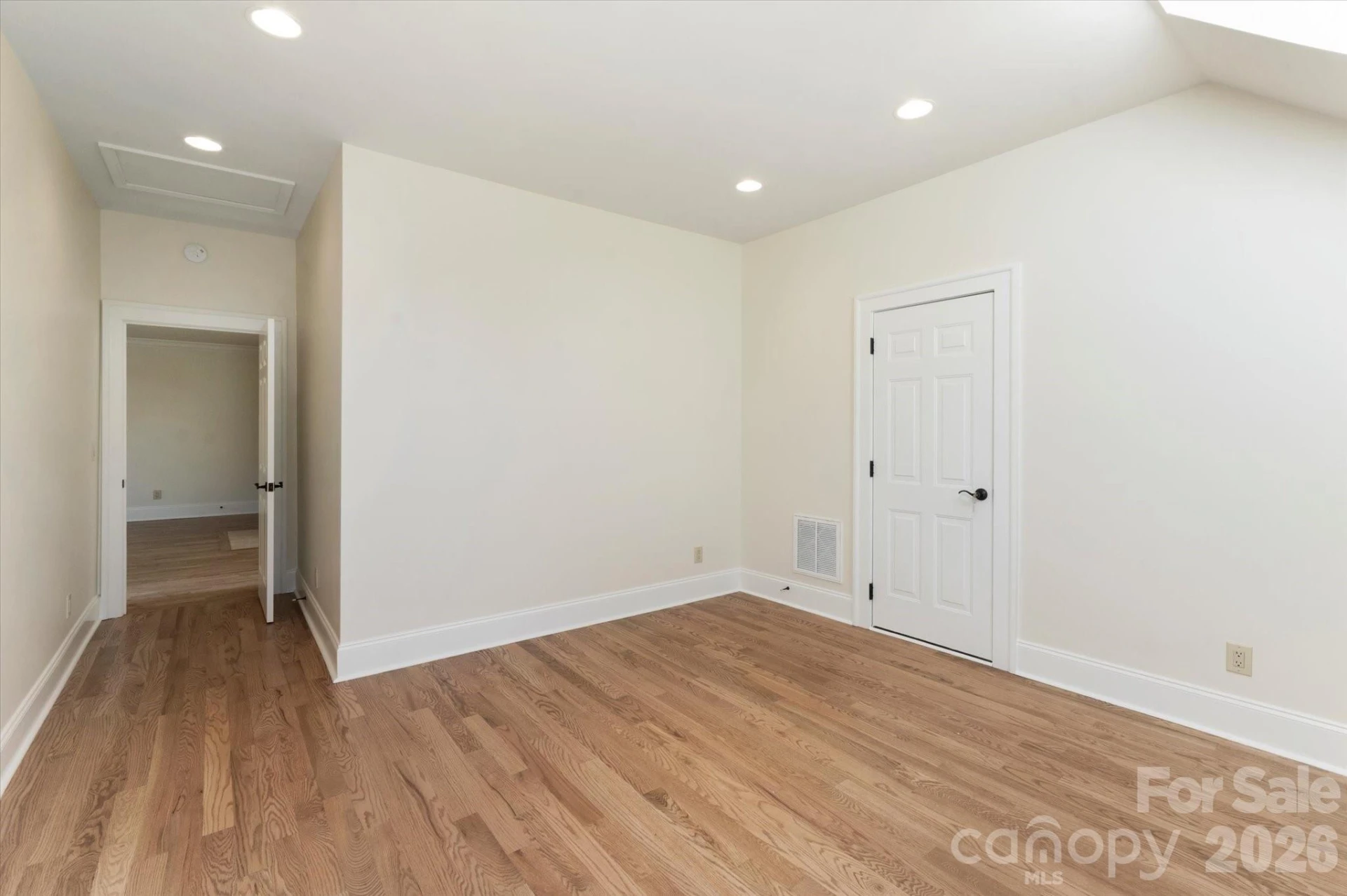 16 Hollyberry Lane - Photo 32