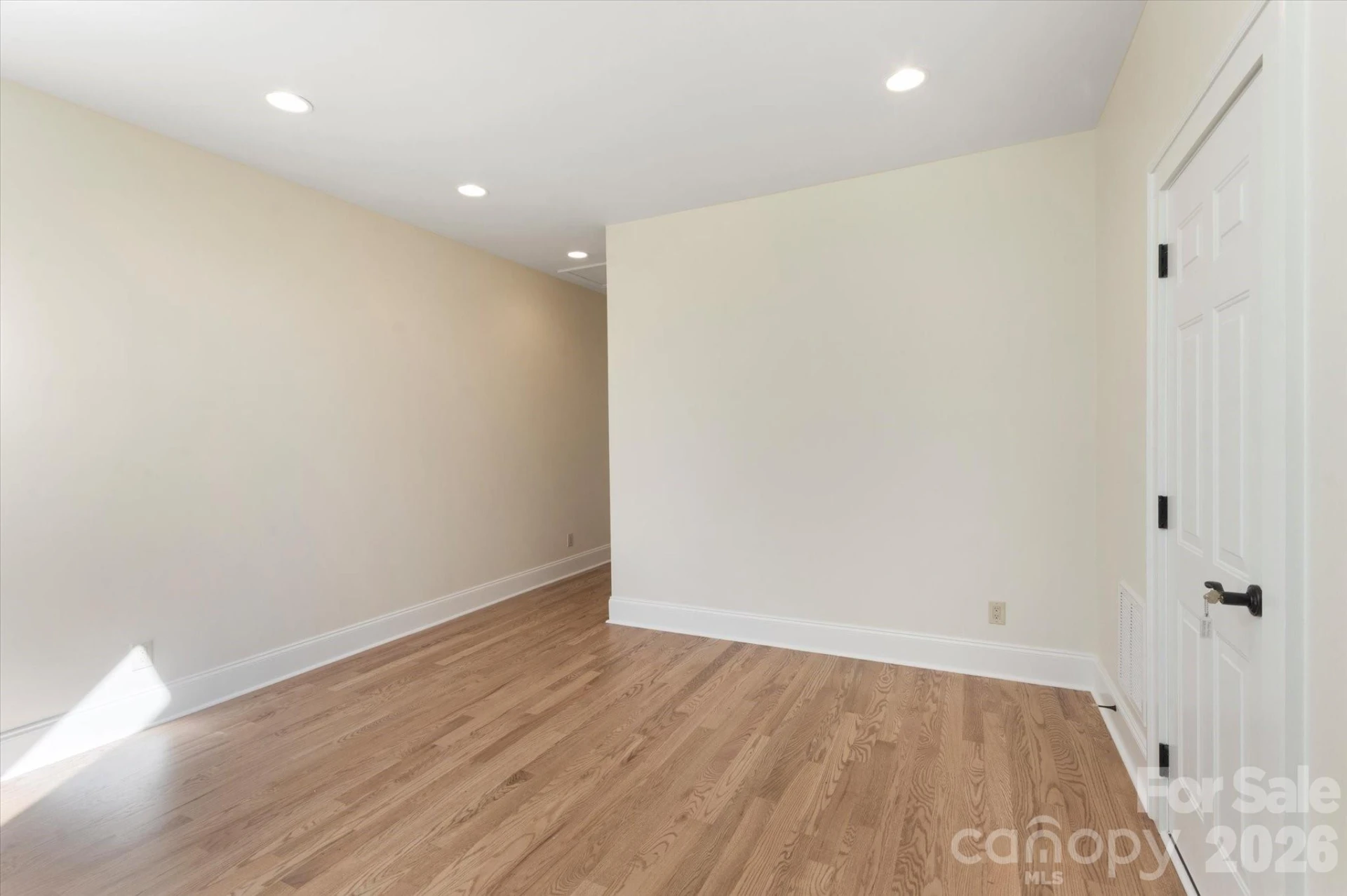 16 Hollyberry Lane - Photo 33