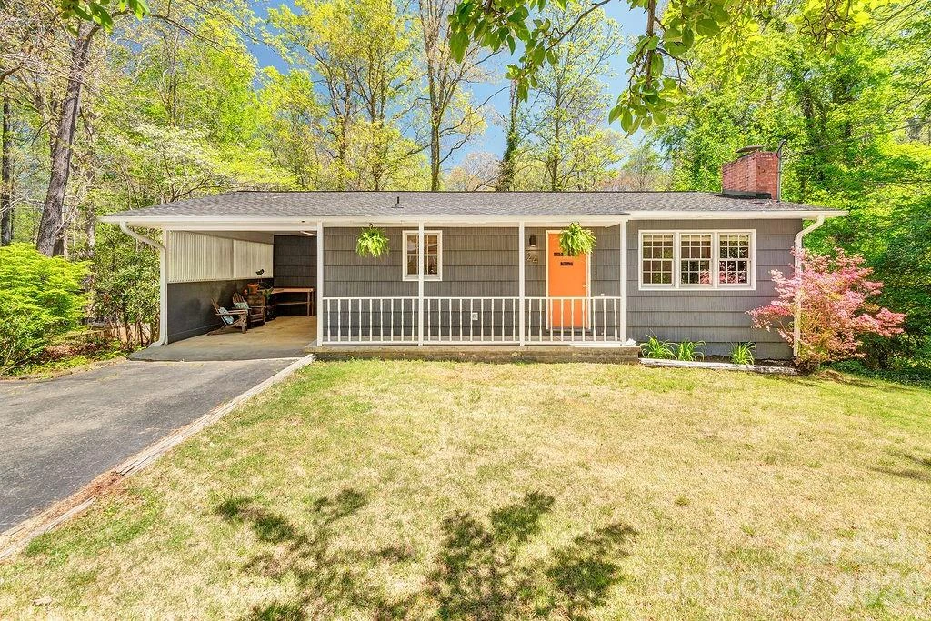 24 Forest Lane