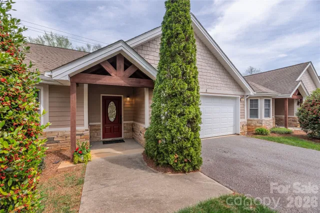 8 Kaylor Drive, Arden, NC, 28704