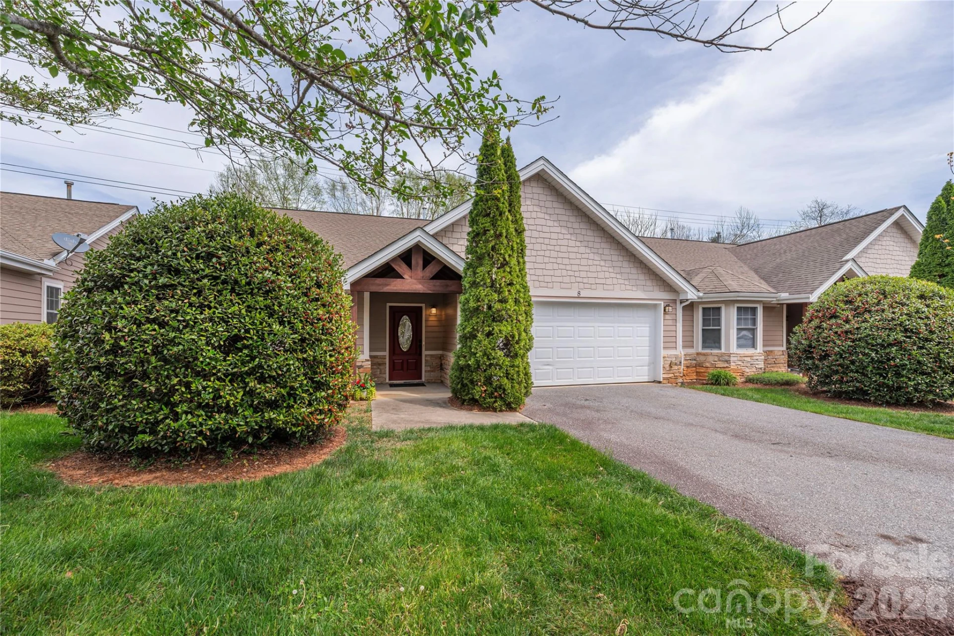 8 Kaylor Drive - Photo 2