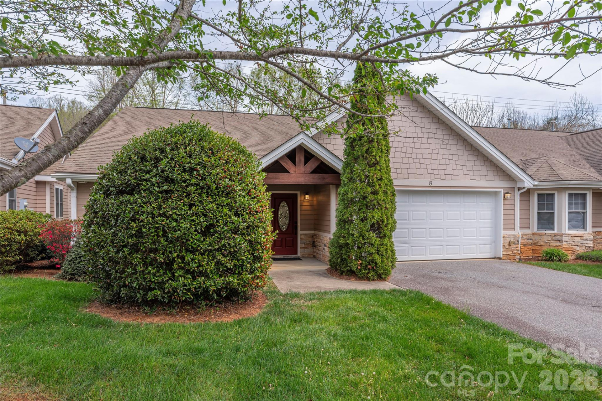 8 Kaylor Drive - Photo 3