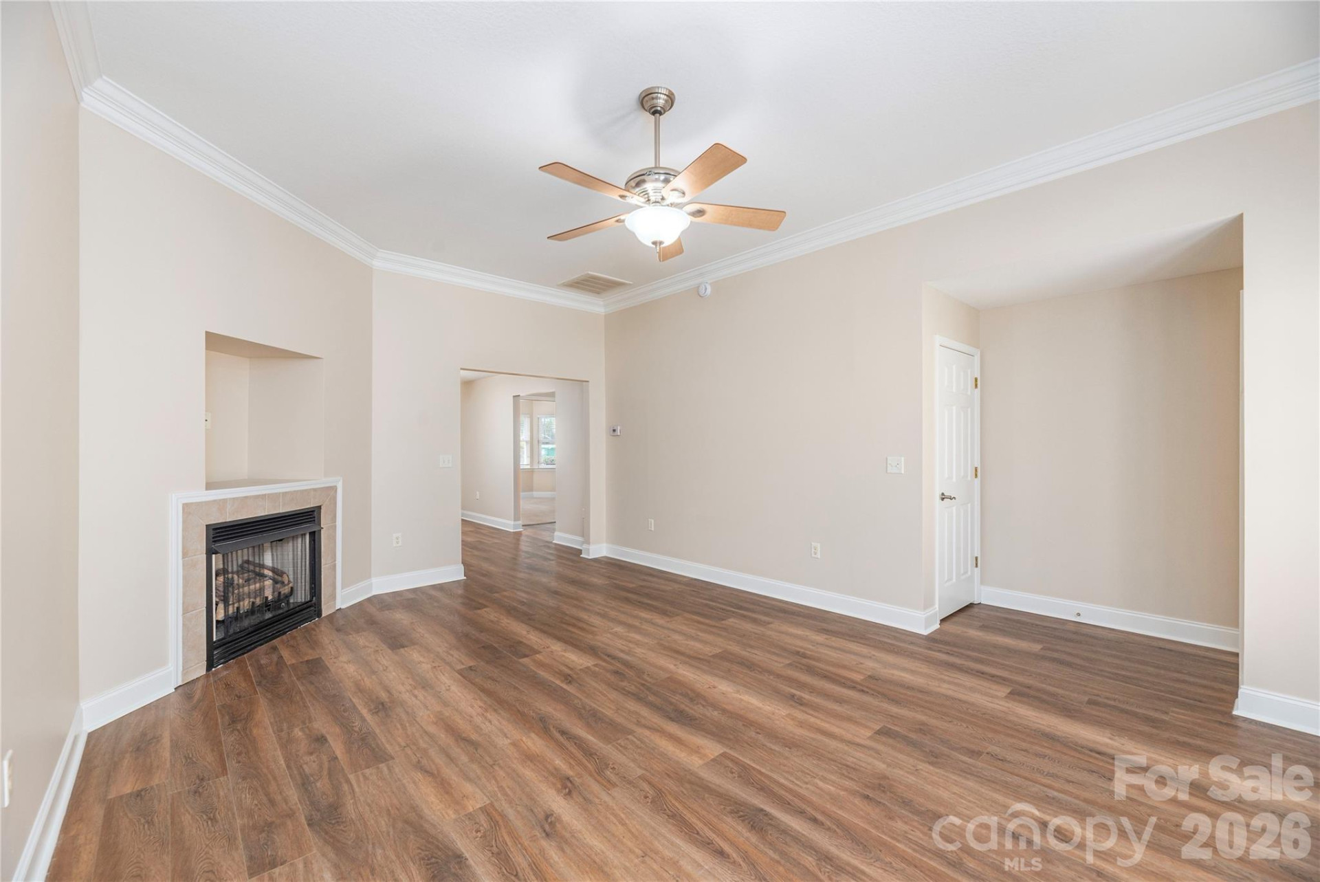 8 Kaylor Drive - Photo 5