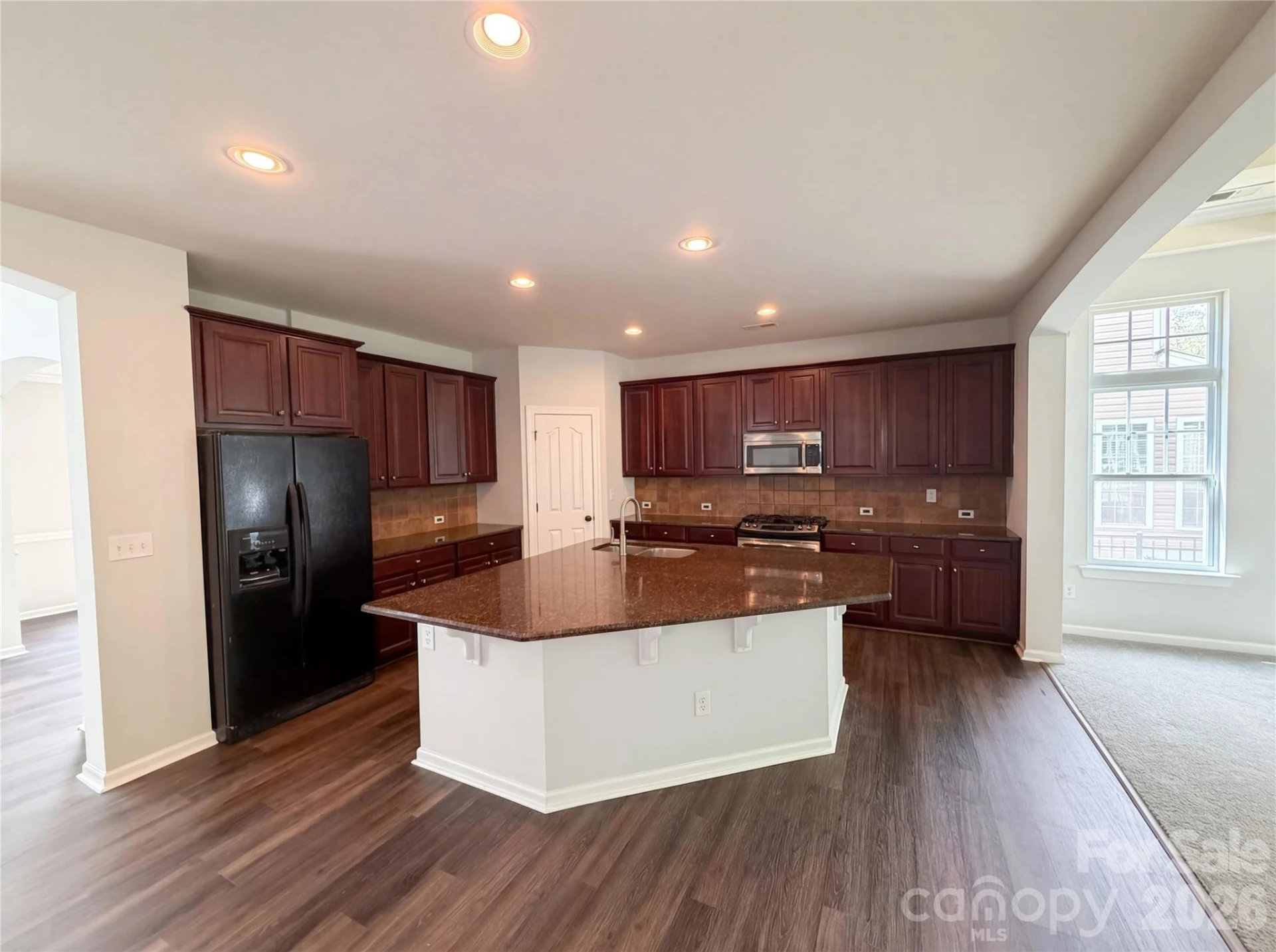9696 Ravenscroft Lane - Photo 2