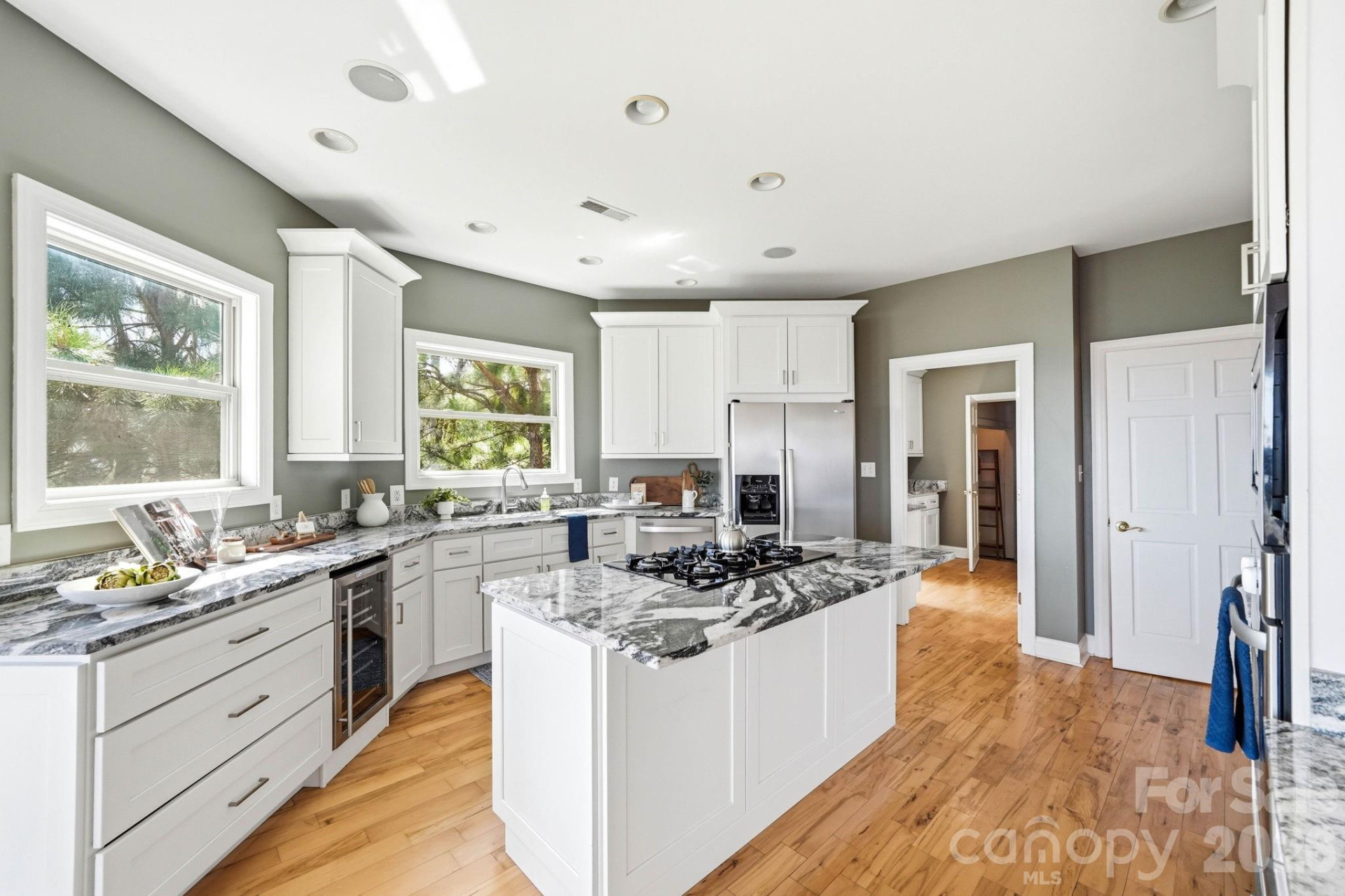 301 Forge Crest Drive - Photo 5