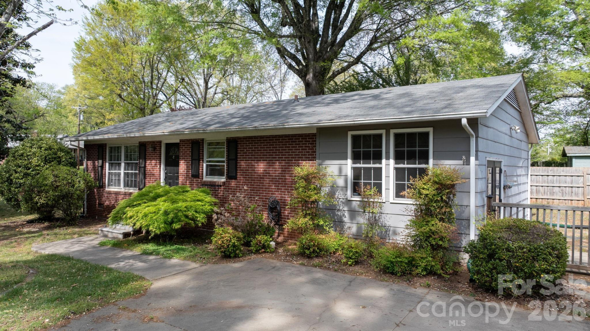 326 Tanner Street - Photo 2