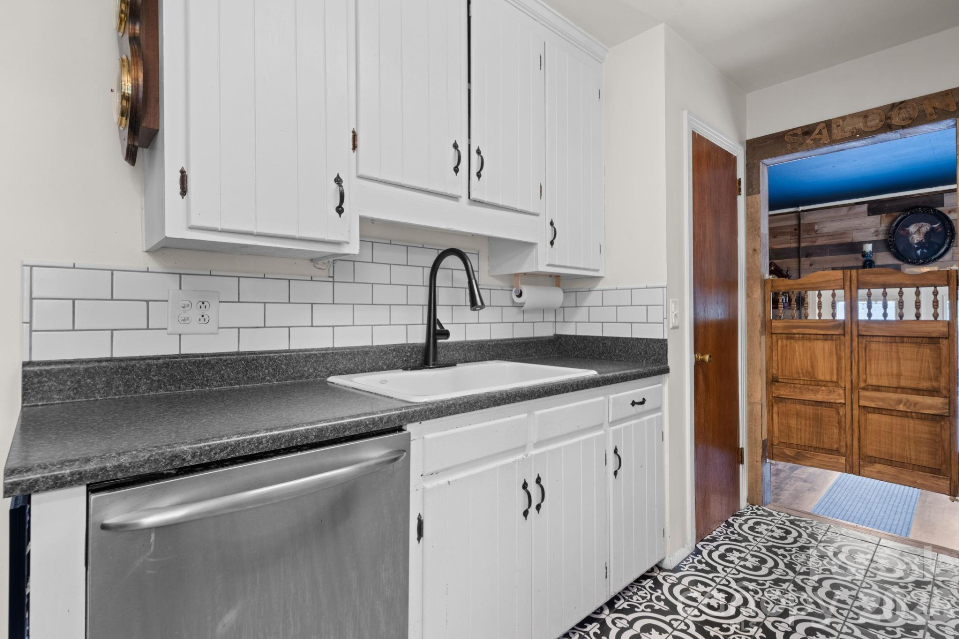 326 Tanner Street - Photo 10