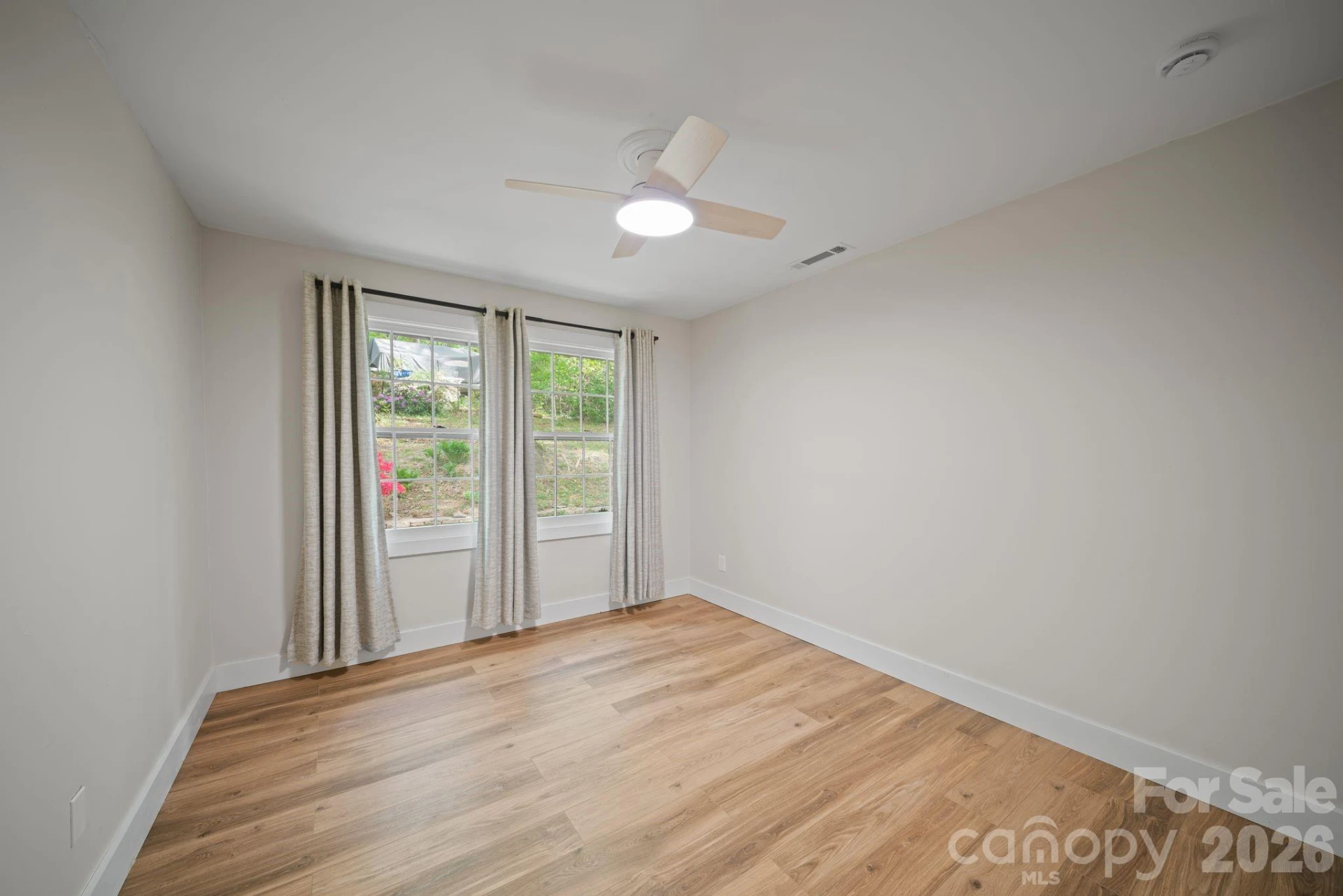 70 Melton Road - Photo 31