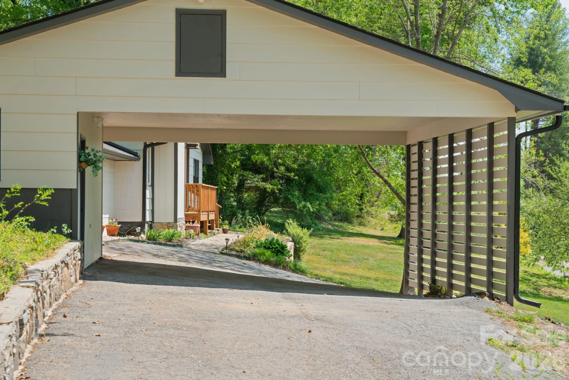 70 Melton Road - Photo 32