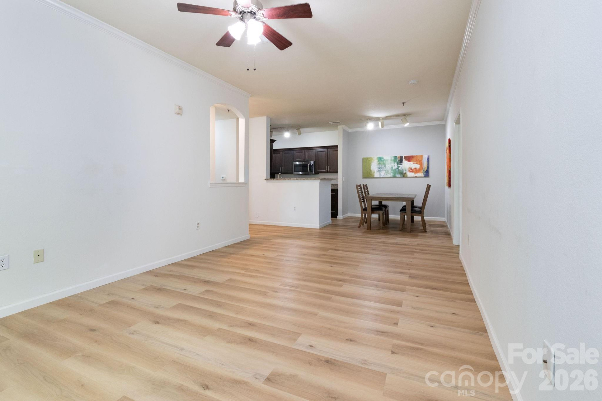 400 Vista Lake Drive #002 - Photo 4