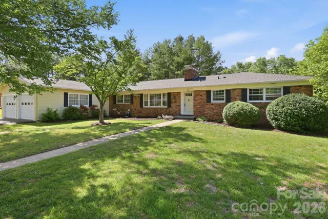 22 Carjen Avenue