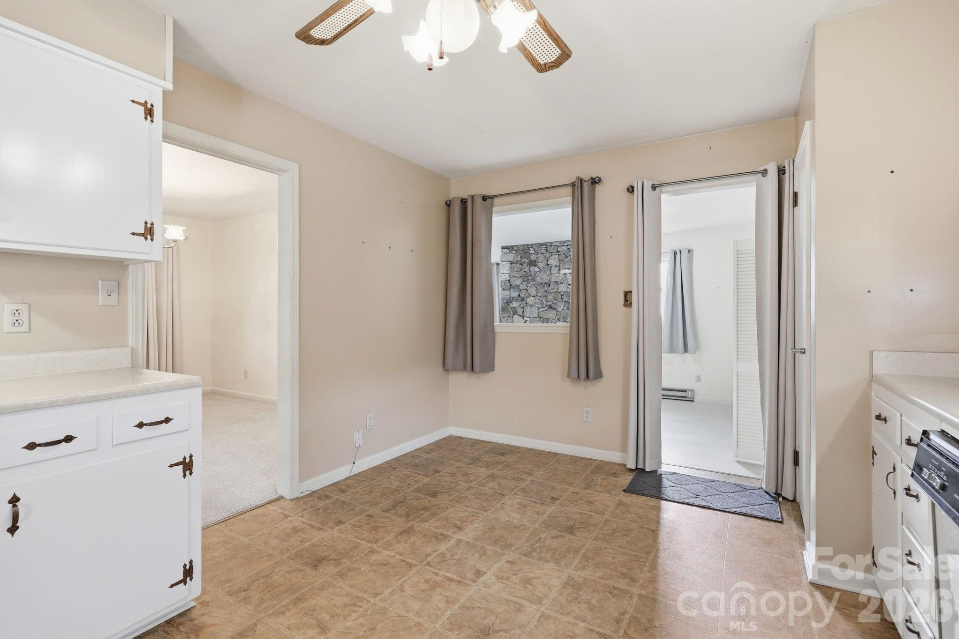 22 Carjen Avenue - Photo 12