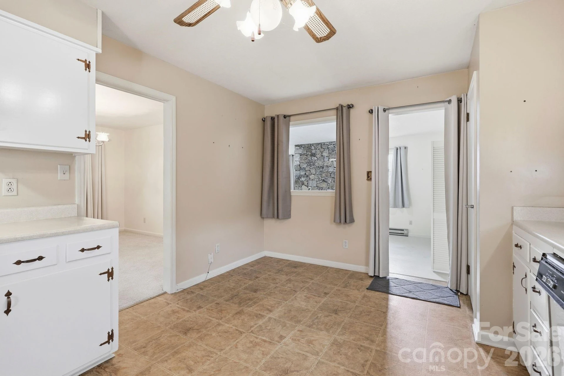 22 Carjen Avenue - Photo 12